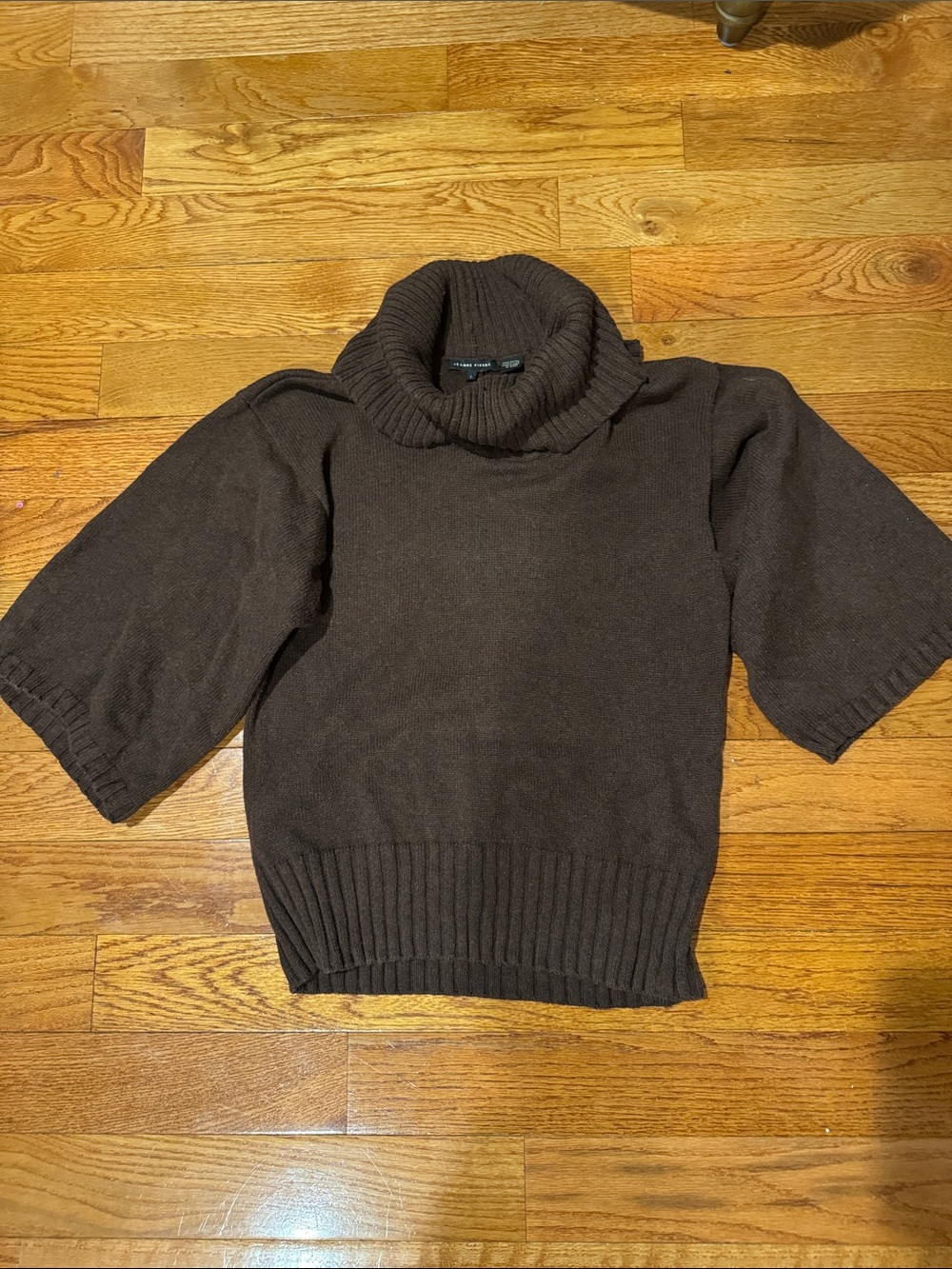 JEANNE PIERRE Chocolate Brown Short-Sleeve Turtleneck Sweater- 100% Cotton